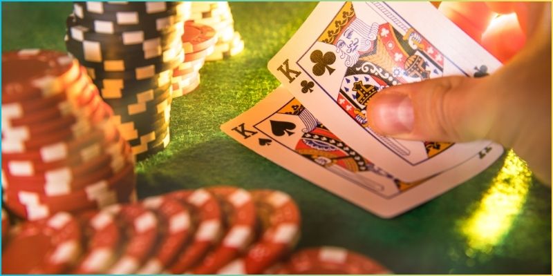 Bài Poker truyền thống gồm 5 là với luật chơi đơn giản